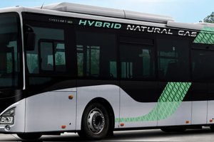 Die CROSSWAY-Baureihe erhält mit dem CROSSWAY Low Entry Hybrid CNG den dritten Titel als „Sustainable Bus of the Year 2023“
